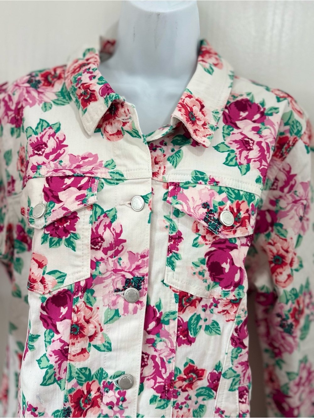 Kim Rogers Cream Floral Jean Jacket with Pink Roses - Picture 4 of 7